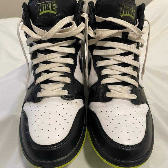 Nike Dunk High Electric Panda - Picture 1 of 8